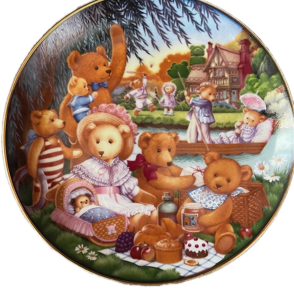 Teddy Bear Picnic Limited Edition Porcelain Plate Franklin Mint by Carol Lawson